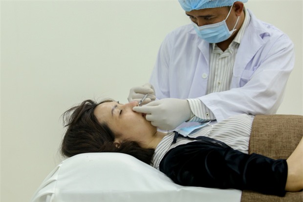 Hé lộ hình ảnh Hồng Xuân đi chỉnh sửa lại mũi do Nguyễn Hợp ném đồ vào gây thương tích - Ảnh 7.