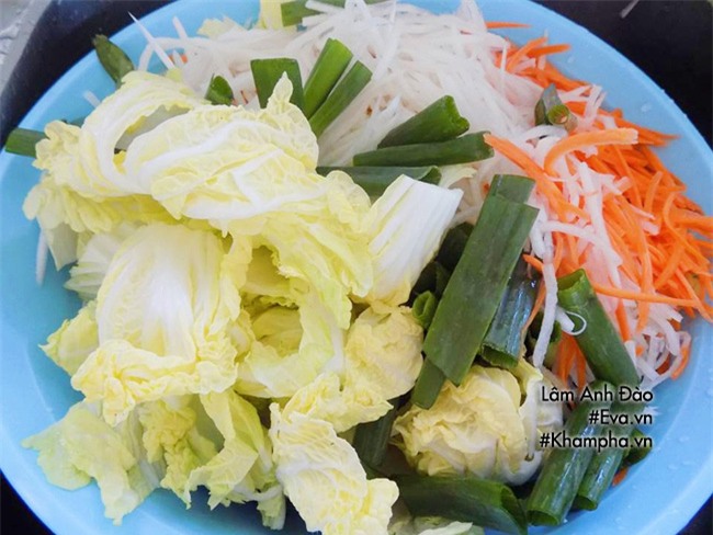 lam kim chi cai thao tai nha theo cach nay, dam bao hang quan con chiu thua - 4