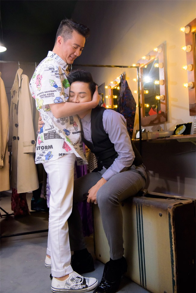 mr dam ke chuyen hoai lam kho so vi gia dinh ngan cam yeu ban gai 9x hinh anh 1