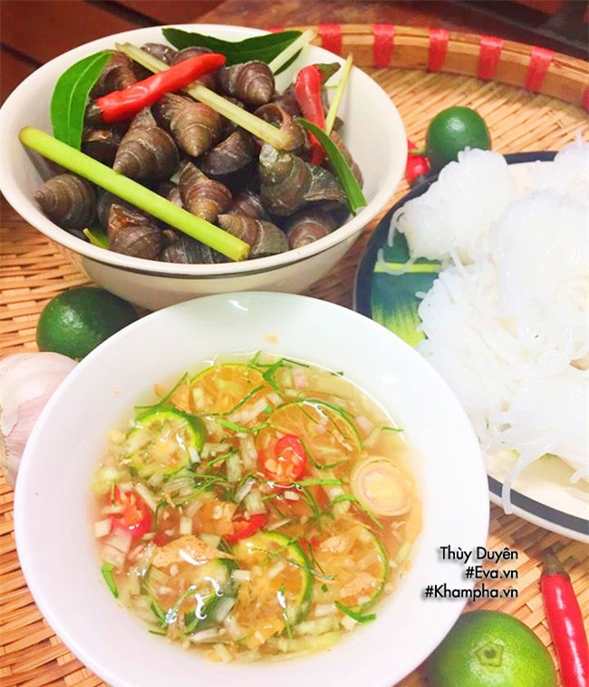 mat troi ca nha si sup dia oc luoc an kem bun cham dam da, dan da - 10