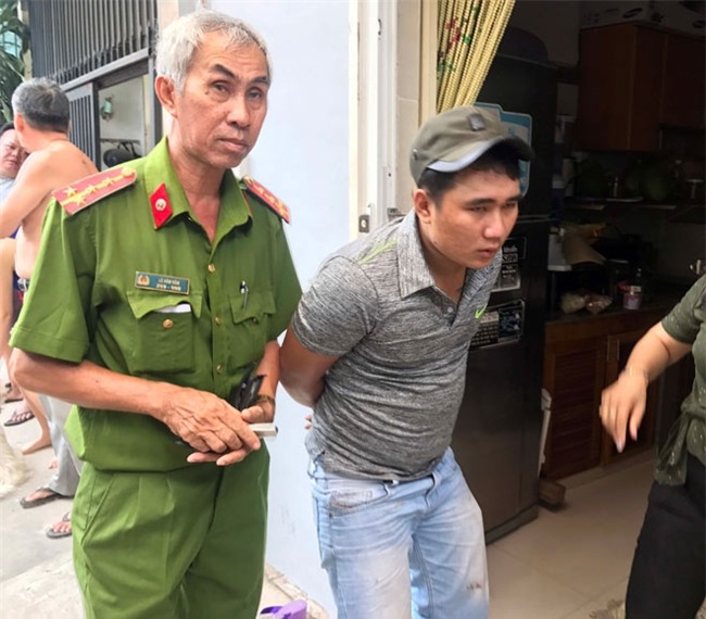 ca khu dan cu o sai gon chong tra nhom nguoi an “gan hum” hinh anh 2