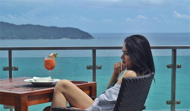 Trở lại sau scandal vạ miệng, Hương Giang Idol diện bikini nóng bỏng hết cỡ! - Ảnh 9.