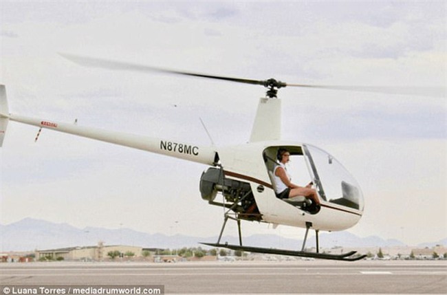 Nữ phi công nóng bỏng nhất thế giới, từ bỏ tấm bằng đại học kinh tế để chu du khắp thế giới - Ảnh 4.