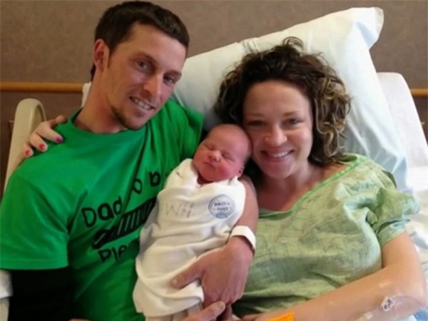 vui mung don chau chao doi nhung khi thay ta cho be, ba noi bong thot len: “dua sao?” - 1