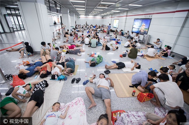 Tu ga tau den sieu thi: Muon kieu tranh nong tai Trung Quoc hinh anh 2