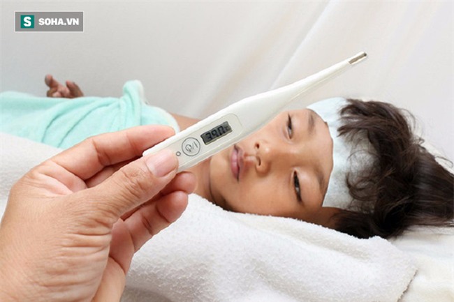 Chuyên gia cảnh báo: Mắc sốt xuất huyết, tuyệt đối không làm 1 việc kẻo bệnh nặng thêm đấy! - Ảnh 2.