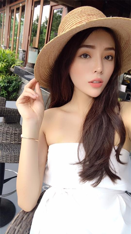 ky duyen noi toan triet ly sau scandal hut thuoc, hit bong cuoi...? hinh anh 1