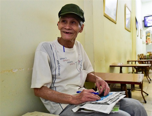 cuoc song kho tin cua 2 cha con trong can nha 2,5m2 giua long thu do ha noi - 5