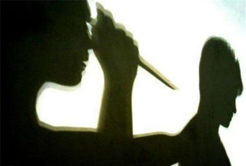 hoa binh: phat hien thi the hai vo chong chet bat thuong tai trang trai - 1