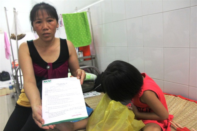 Mong ước của bé gái 5 tuổi mắc bệnh ung thư xương: Con nhớ mẹ lắm, mẹ ở đâu mau về với con - Ảnh 13.