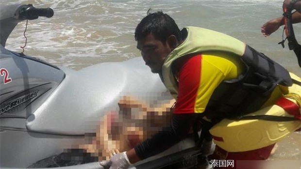 Mải mê selfie, cô gái ngã từ vách đá cao 10m xuống biển - Ảnh 2.