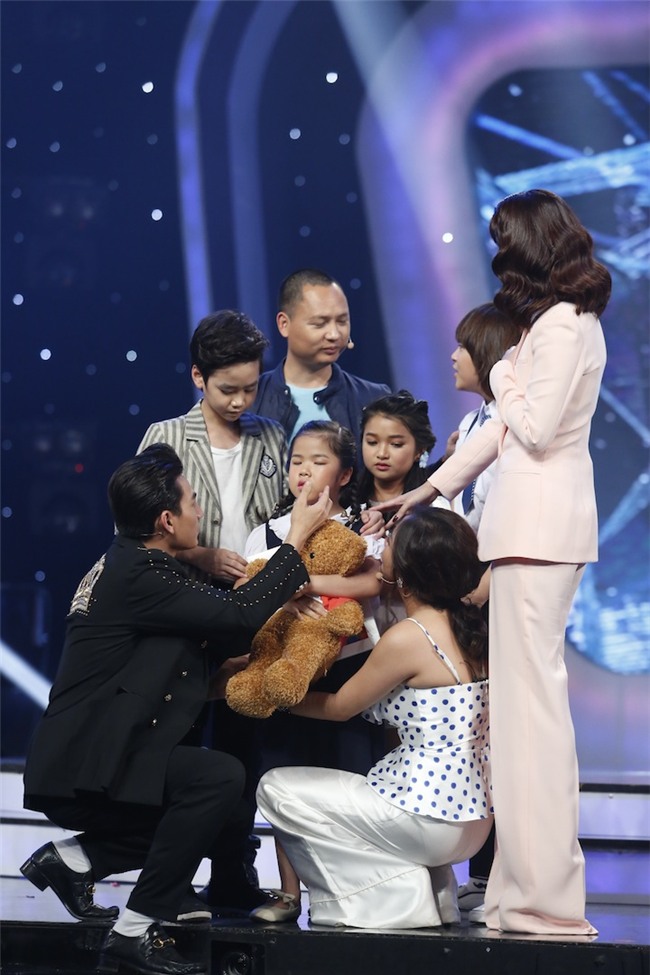 Vietnam Idol Kids: Hát hit của Mỹ Tâm, cô bé khiếm thị bị loại trước Chung kết-3