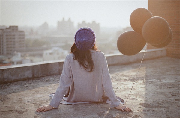 chang trai khien dan mang “noi gian” vi da… danh mat mot co gai thien than - 4