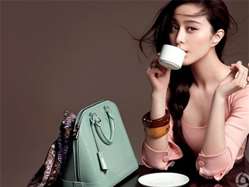 Nhất định bạn gái phải nhớ những mẹo phong thủy cho túi xách này để tiền vào như nước-1