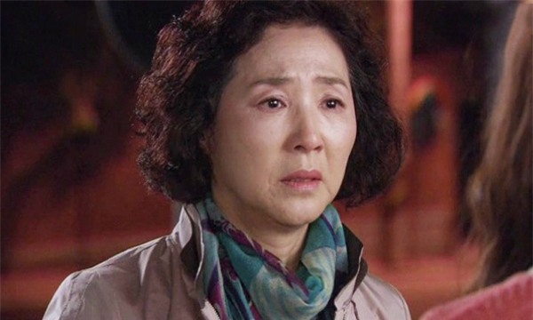 song chung thi me chong keu "toi nhu osin", o rieng lai ke le bi con cai bo roi - 4