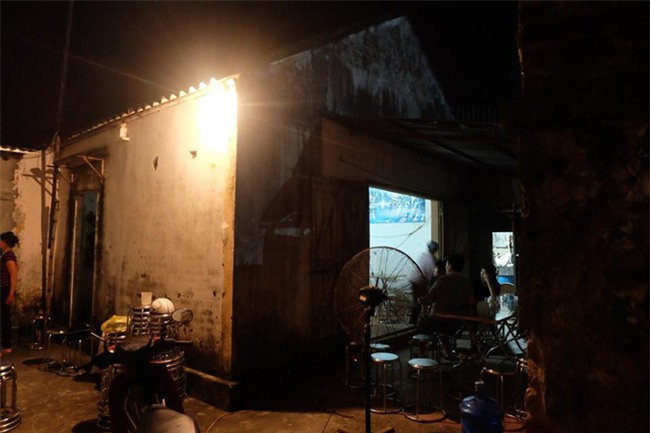 Vụ cháy khiến 8 người chết tại xưởng bánh kẹo: Kinh hoàng cảnh 7 nạn nhân ôm nhau chết cháy trong nhà tắm - Ảnh 4.