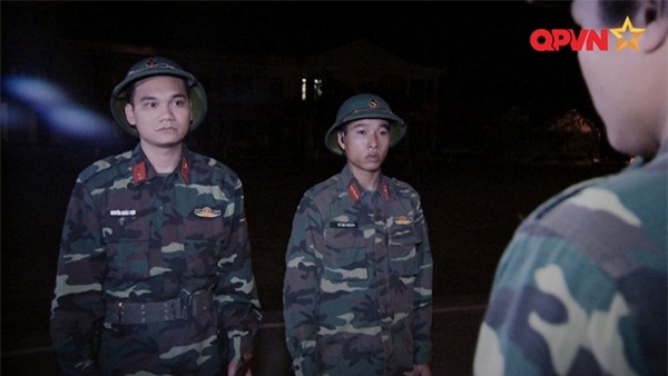 'Chết cười' khi xem Khắc Việt đuổi bắt trộm trong quân ngũ-6