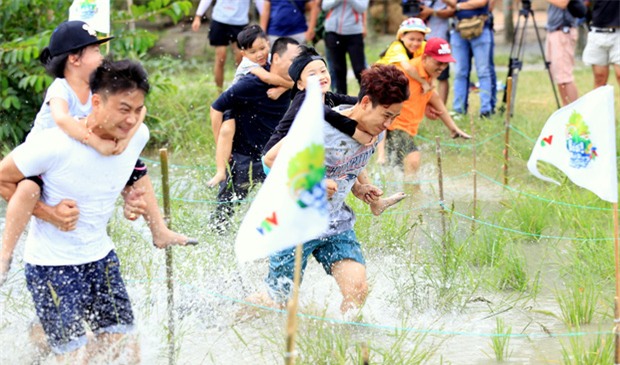 Lộ diện 4 cặp bố con mới toanh của Bố ơi! Mình đi đâu thế? mùa 4 - Ảnh 24.