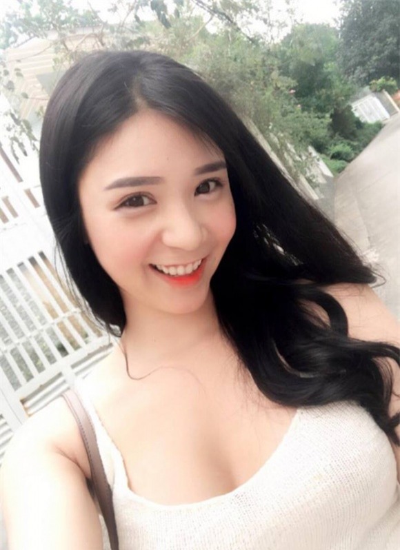 chuyện làng sao,sao Việt,Thanh Bi,phẫu thuật thẩm mỹ,người phán xử,Vân Điệp