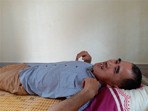 cuoc song hien tai cua nguoi me muon 6 con an mot bua that no roi uong thuoc doc cung chet - 7