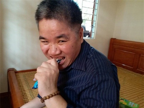 cuoc song hien tai cua nguoi me muon 6 con an mot bua that no roi uong thuoc doc cung chet - 9