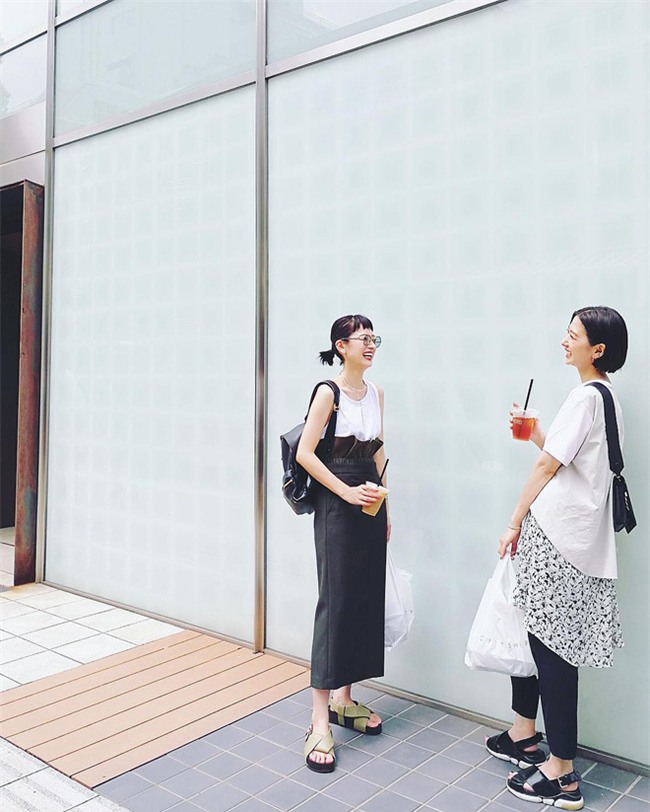 Chẳng hẹn mà gặp, phái đẹp châu Á cứ thi nhau diện váy vóc thướt tha suốt cả tuần qua - Ảnh 10.