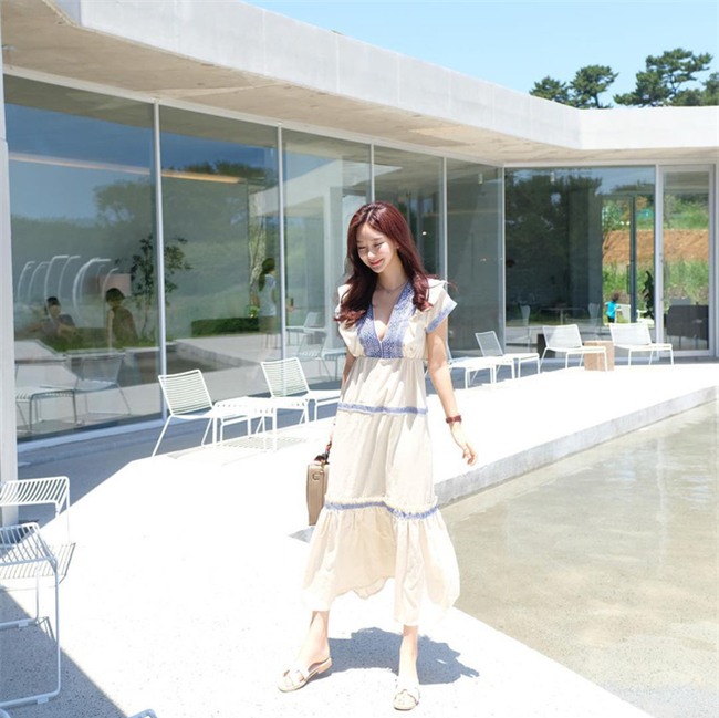 Chẳng hẹn mà gặp, phái đẹp châu Á cứ thi nhau diện váy vóc thướt tha suốt cả tuần qua - Ảnh 12.