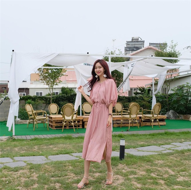 Chẳng hẹn mà gặp, phái đẹp châu Á cứ thi nhau diện váy vóc thướt tha suốt cả tuần qua - Ảnh 13.