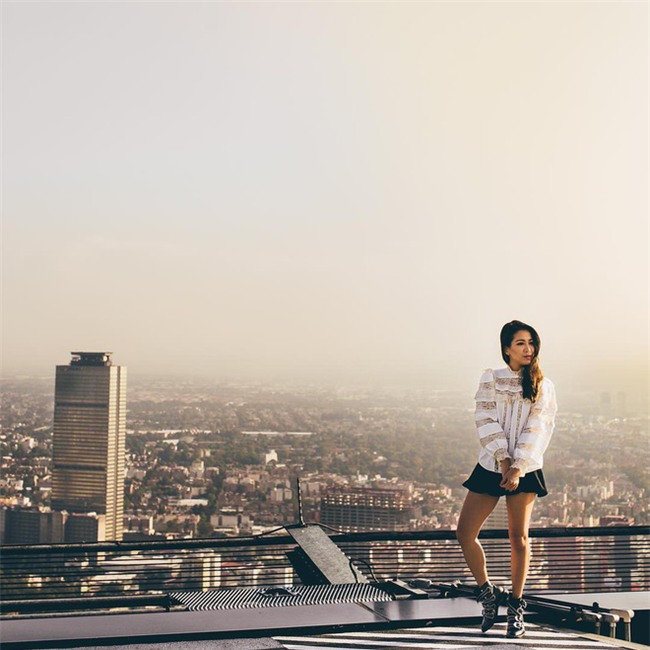 Chẳng hẹn mà gặp, phái đẹp châu Á cứ thi nhau diện váy vóc thướt tha suốt cả tuần qua - Ảnh 6.