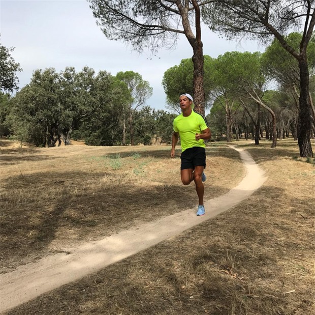 Ronaldo: Tôi bị hại vì quá chói chang - Ảnh 2.