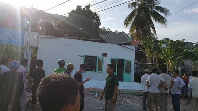 Hiện trường vụ sập ban công nhà cấp bốn, 3 người tử vong - 5