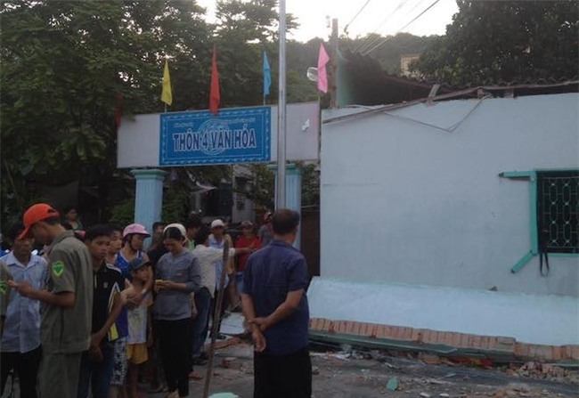 Hiện trường vụ sập ban công nhà cấp bốn, 3 người tử vong - 6