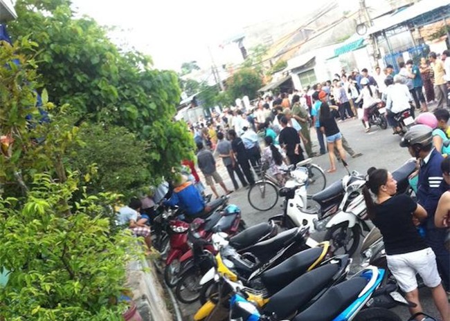 Hiện trường vụ sập ban công nhà cấp bốn, 3 người tử vong - 8