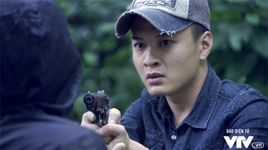 'Người phán xử' tập 38: Khải 'Sở Khanh' cứu mạng ông trùm, Thế 'Chột' nhận là cha đẻ Lê Thành-5