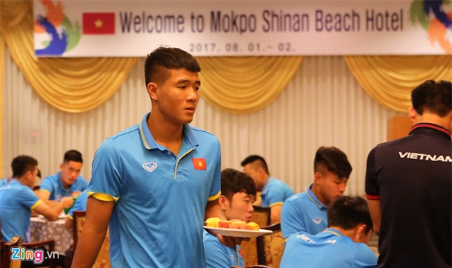 HLV Huu Thang mang hoc tro vi thoi quen xau kho bo hinh anh 1