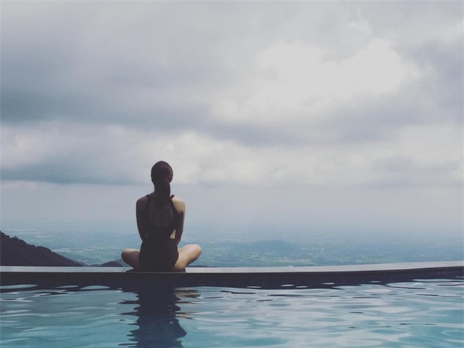 2 resort có bể bơi vô cực với view đụng núi đẹp ngất ngây, cách Hà Nội chỉ 1 đêm đi tàu - Ảnh 16.