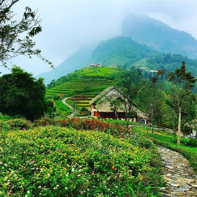 2 resort có bể bơi vô cực với view đụng núi đẹp ngất ngây, cách Hà Nội chỉ 1 đêm đi tàu - Ảnh 3.