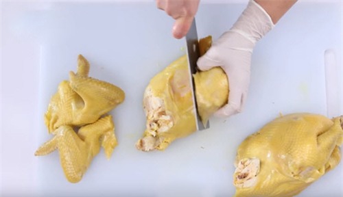 nho ban trai sinh vien y khoa chat ga, co gai choang vi thanh qua "ba dao" - 12