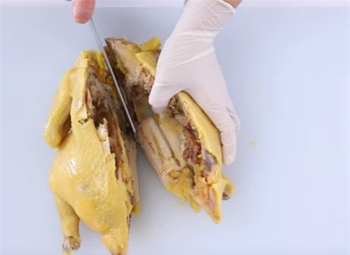 nho ban trai sinh vien y khoa chat ga, co gai choang vi thanh qua "ba dao" - 9