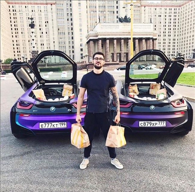 Hội con nhà giàu Nga “phá đảo” Instagram vì độ chịu chơi - Ảnh 3.