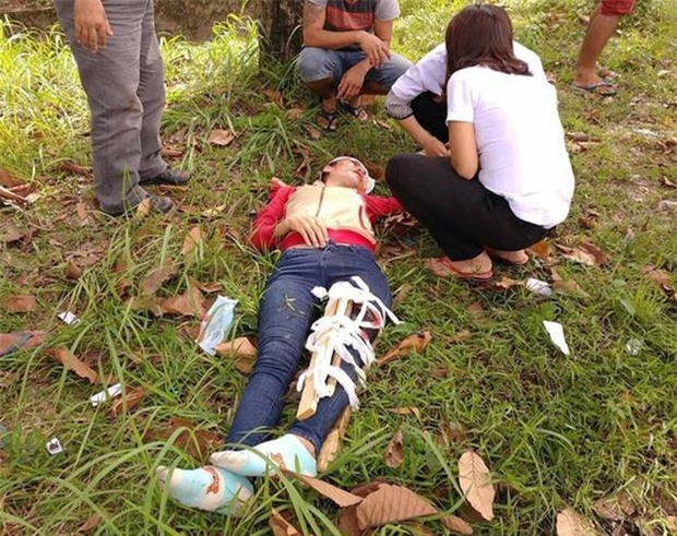 Nữ công nhân bị gãy chân khi đuổi theo kẻ cướp: Chúng còn quay mặt lại giễu cợt, thách thức tôi - Ảnh 1.