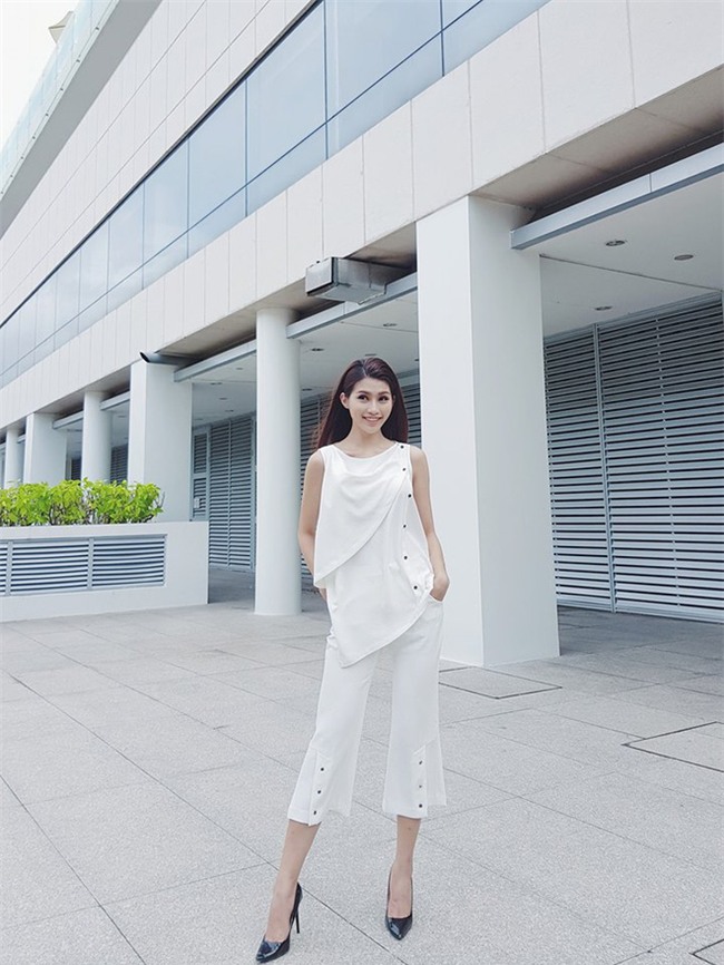 Kỳ Duyên và tình mới của Cường Đôla cùng khoe vai trần trong street style tuần này - Ảnh 19.