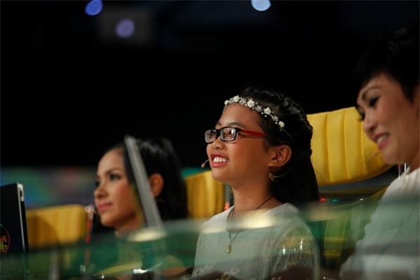 Cô bé&nbsp;cũng là một trường hợp bị phản ánh&nbsp;rất nhiều khi ngồi 