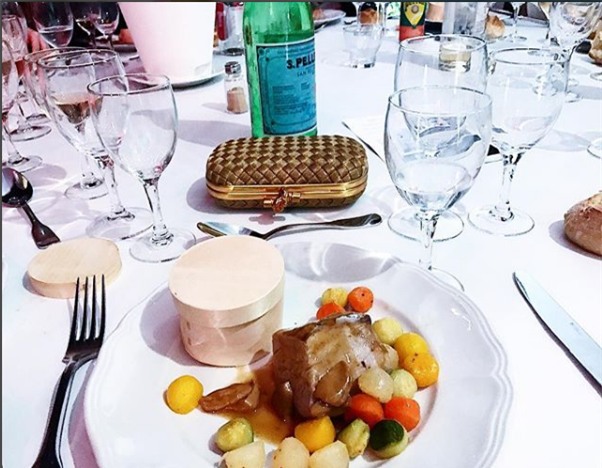 Ngắm cuộc sống sang chảnh, ngập trong đồ hiệu, du lịch xa xỉ của Jolie Nguyễn - hoa hậu hội con nhà giàu Việt Nam - Ảnh 15.