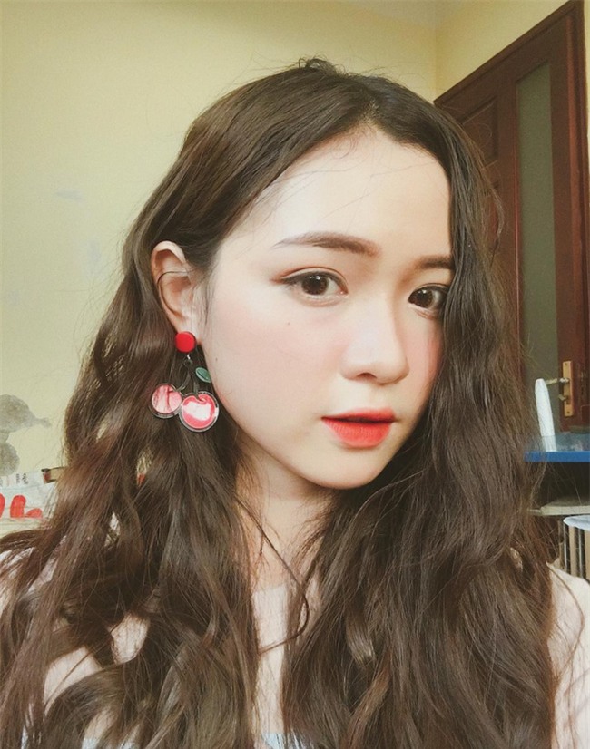 Nữ sinh làm mẫu ảnh hot nhất Nghệ An: 11 năm liền luôn là học sinh giỏi - Ảnh 1.