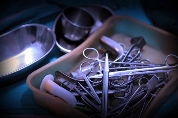 Bộ ảnh phơi bày mặt trái của nghề buôn nội tạng: Cứ mỗi giờ qua lại có 1 ca bán tạng trên thế giới - Ảnh 11.