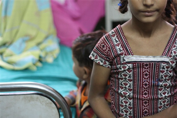 Bộ ảnh phơi bày mặt trái của nghề buôn nội tạng: Cứ mỗi giờ qua lại có 1 ca bán tạng trên thế giới - Ảnh 12.