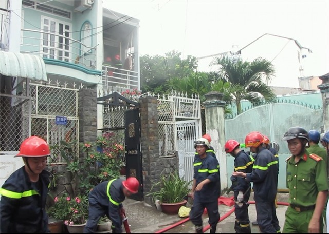 Cảnh sát PCCC tại hiện trường