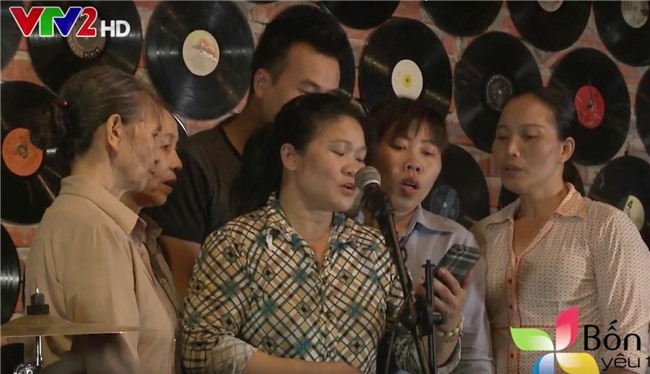 khai so khanh cua nguoi phan xu bat ngo hat tai quan cafe - 8