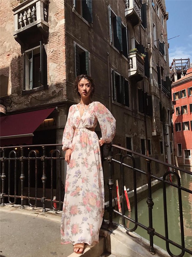 Mỹ nhân Việt vẫn mê mẩn trang phục họa tiết mát mẻ dù trời đã sang thu-7